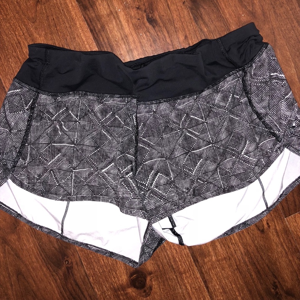 Lululemon speed short 2” size 8